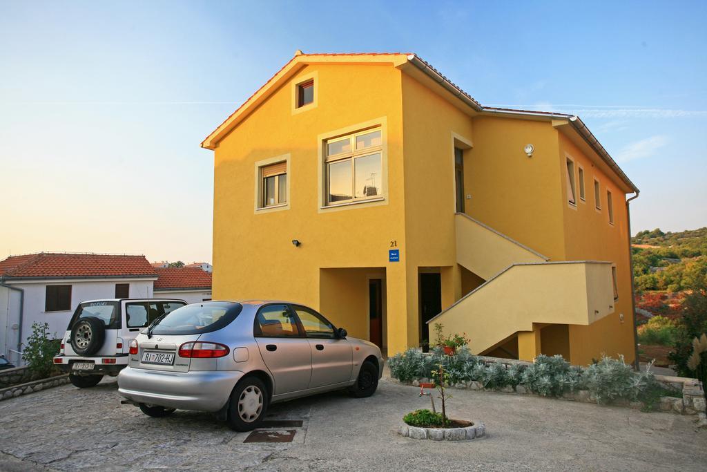 Apartment Julijana 크르크 외부 사진